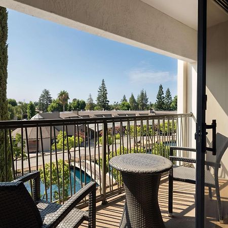 Hilton Stockton Hotel Exterior foto