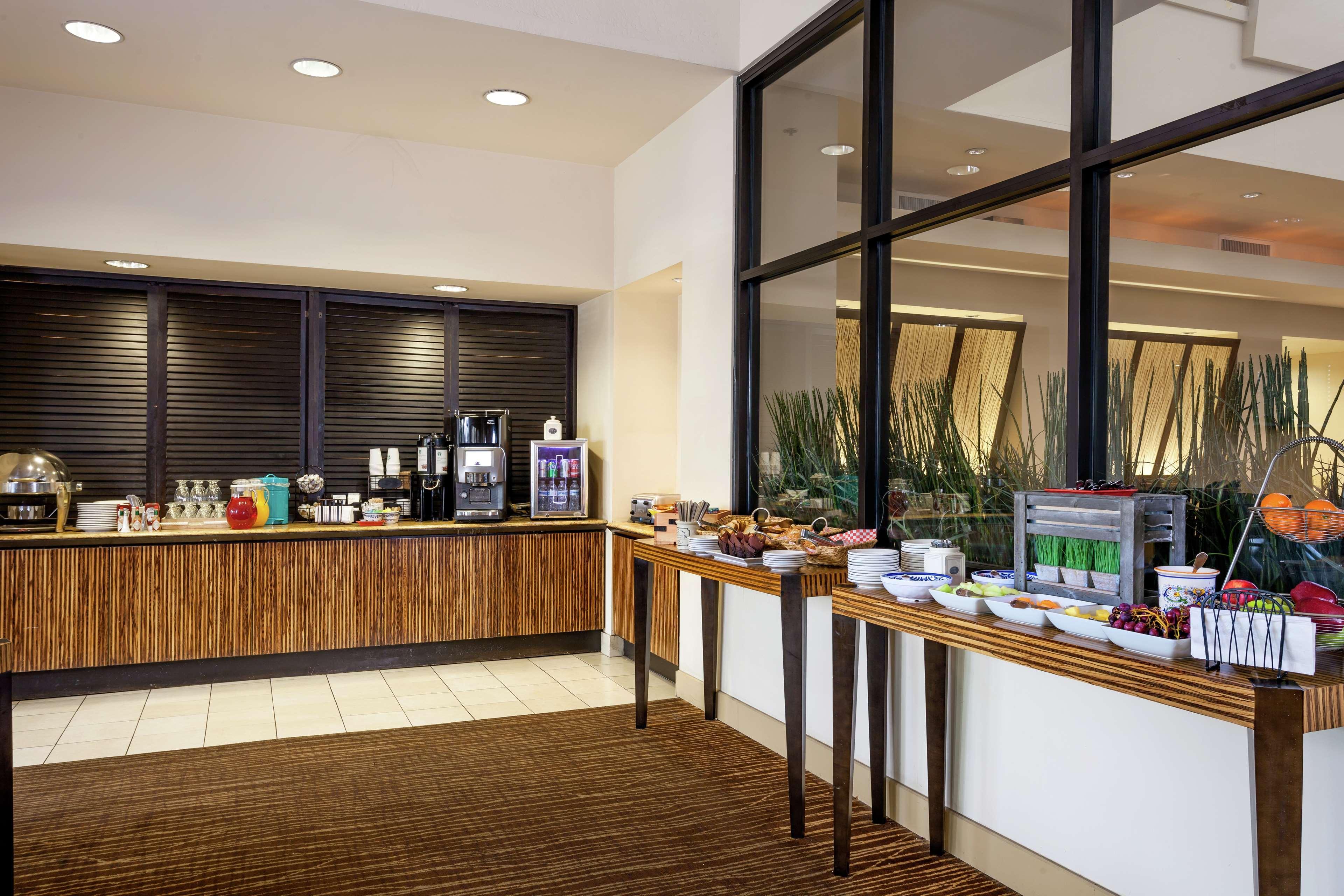 Hilton Stockton Hotel Exterior foto