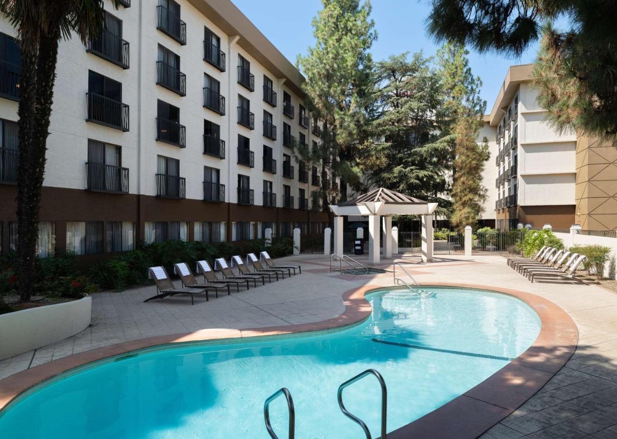 Hilton Stockton Hotel Exterior foto