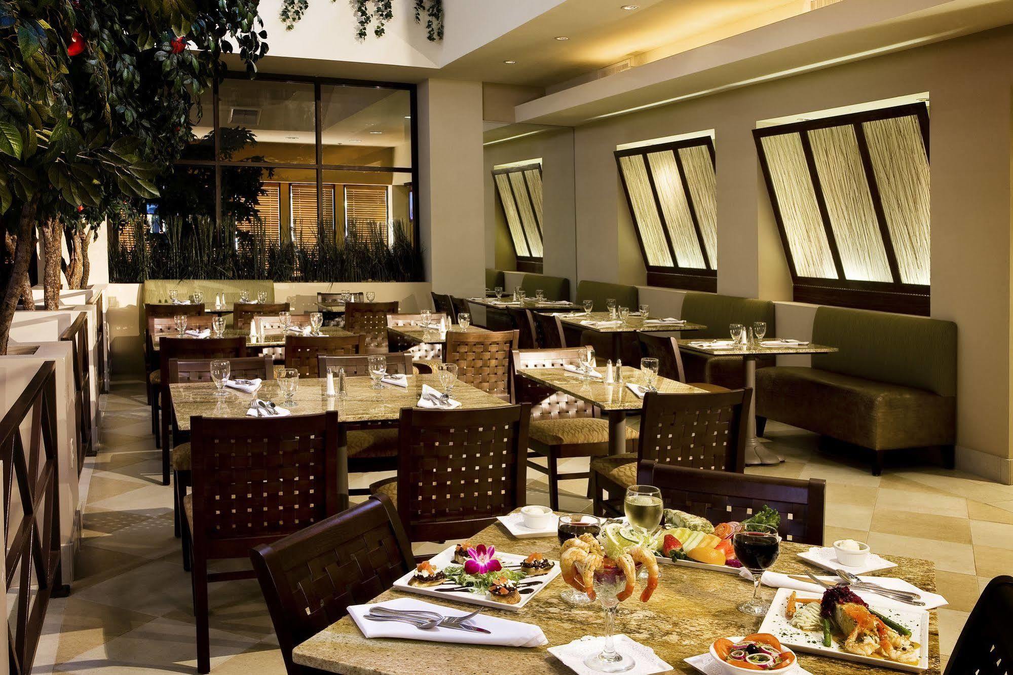 Hilton Stockton Hotel Exterior foto